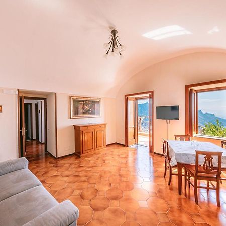 Appartamento Anna In Villa Laura Scala Exterior photo