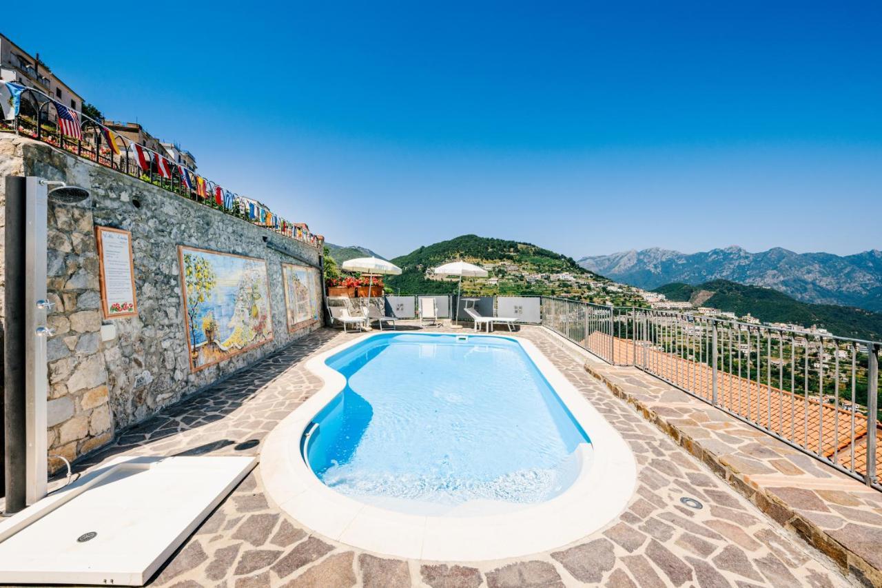 Appartamento Anna In Villa Laura Scala Exterior photo