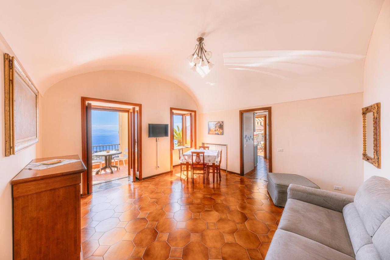 Appartamento Anna In Villa Laura Scala Exterior photo